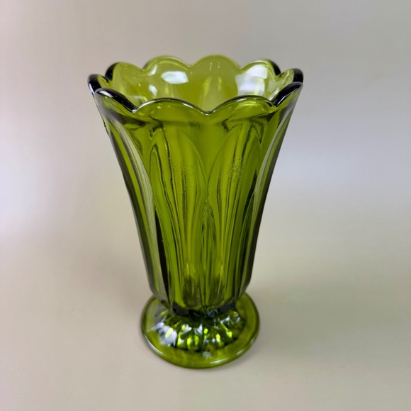 Vintage Indiana Glass Vase | Colonial Green Panel Optic | Scalloped Pedestal - Picture 2 of 10